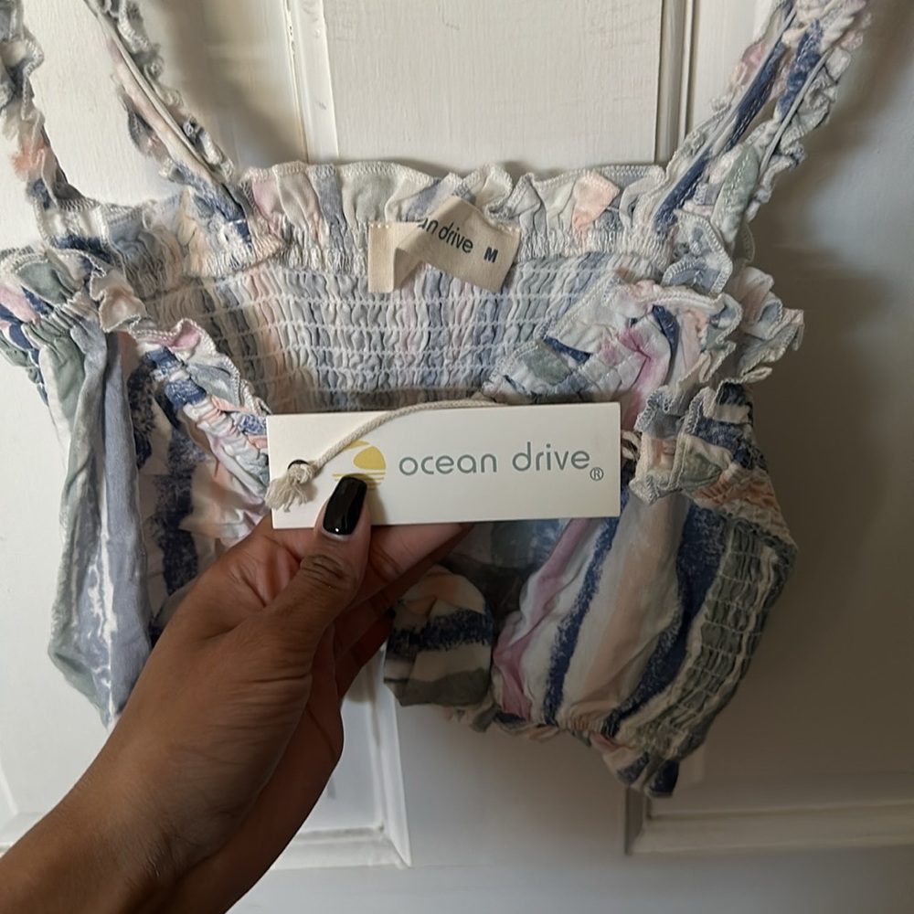 Ocean Drive Crop Top - Picture 3 of 5